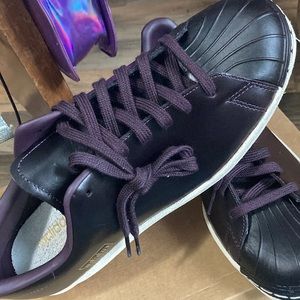 Brand New Superstar 80’s Men’s size 9 1/2 is Burgundy/ Maroon